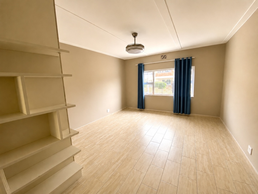 0 Bedroom Property for Sale in Sea Point Western Cape